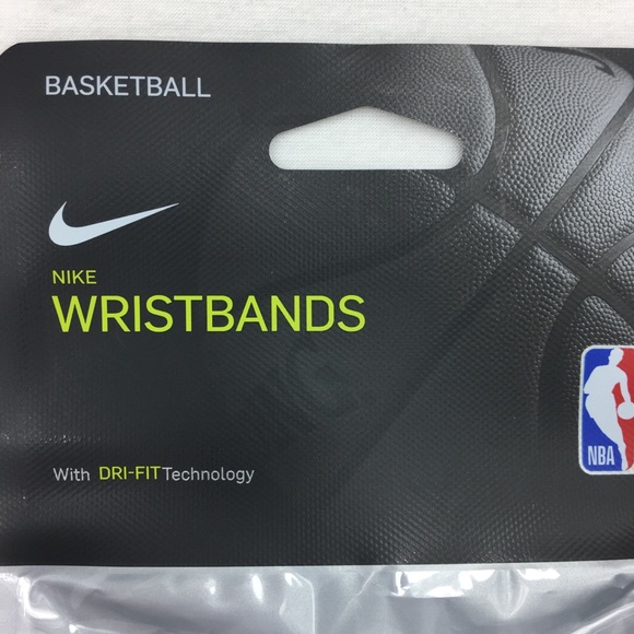 Nike NBA Philadelphia 76ERS Wristband Team Issue White Basketball DriFit NWT - Picture 2 of 6